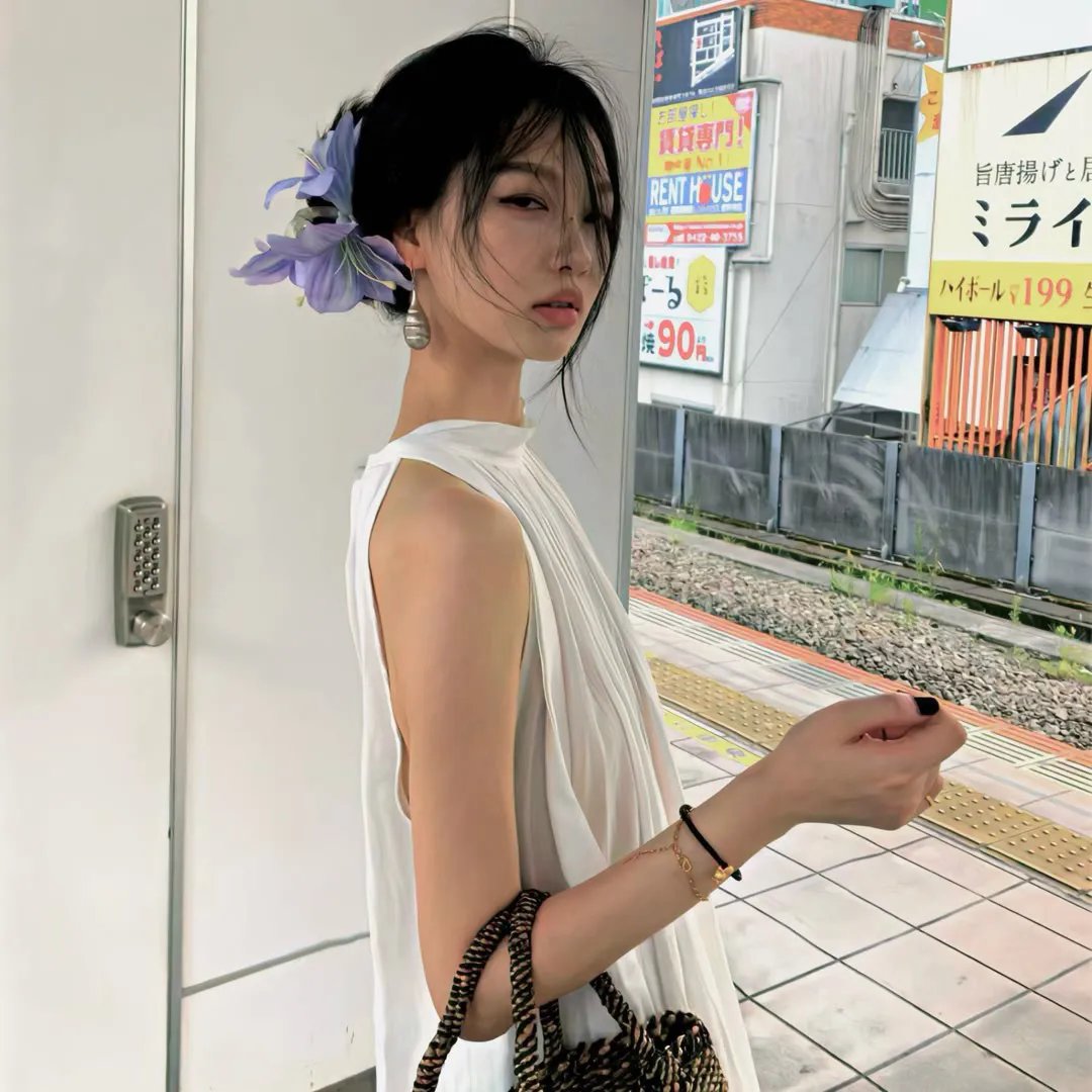 女巫 封面